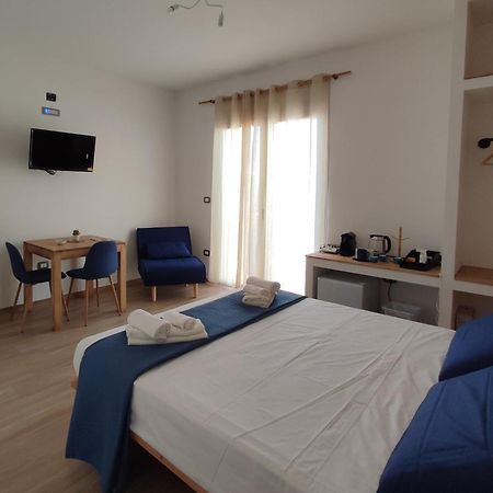 Pietra Bianca Bed and Breakfast Cutrofiano Eksteriør billede