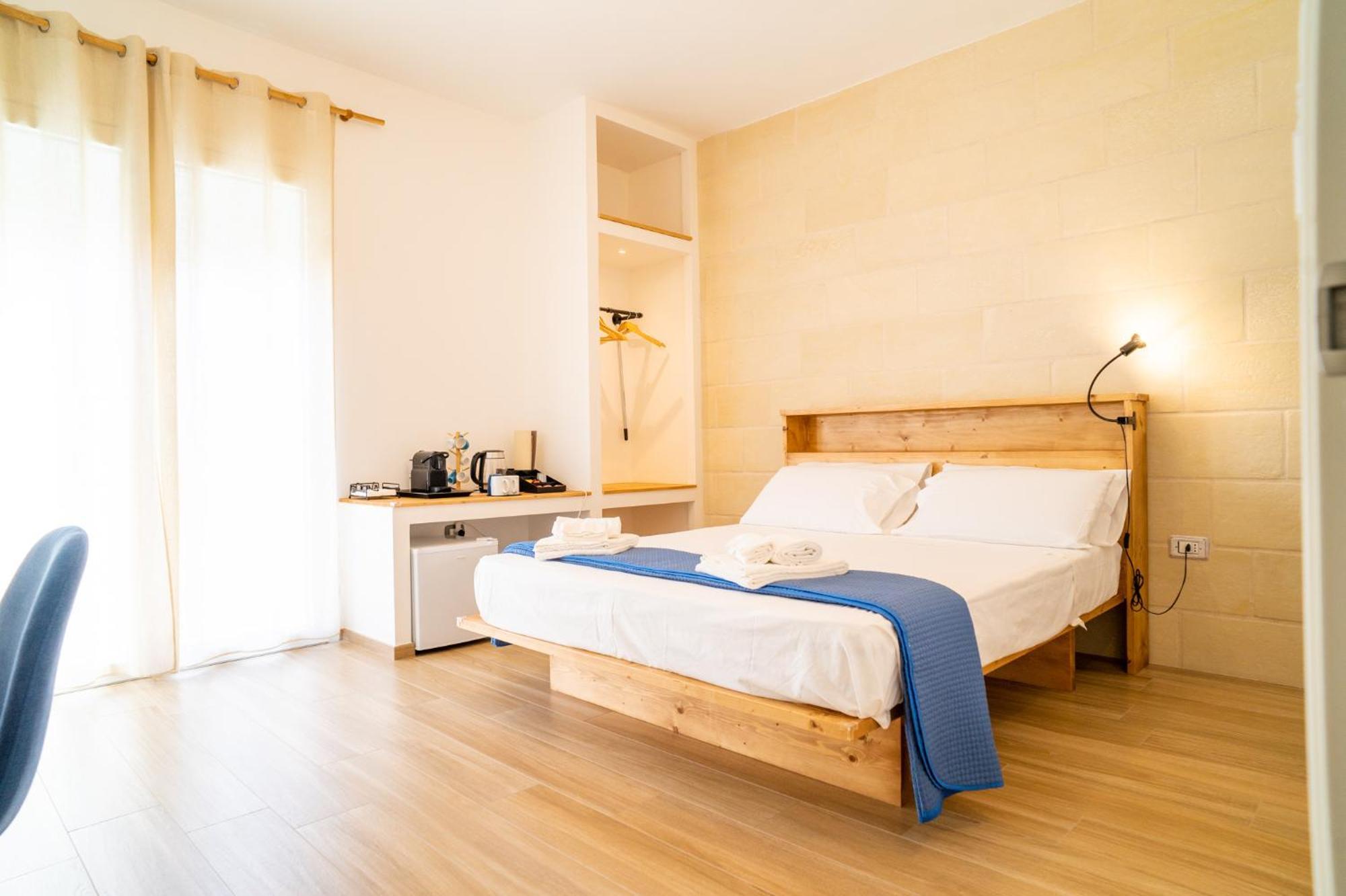 Pietra Bianca Bed and Breakfast Cutrofiano Eksteriør billede