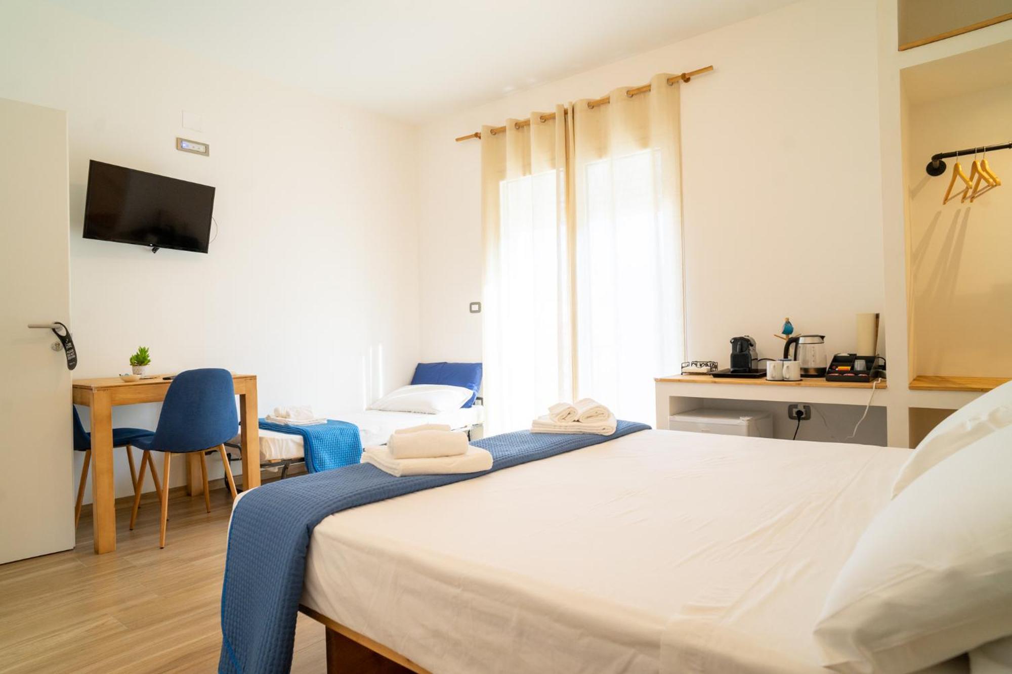 Pietra Bianca Bed and Breakfast Cutrofiano Eksteriør billede