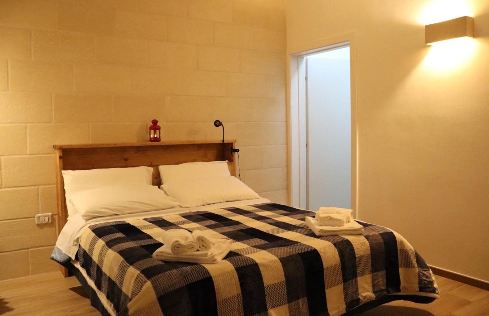 Pietra Bianca Bed and Breakfast Cutrofiano Eksteriør billede